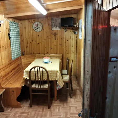 Alpstuga Lessinia Vr *